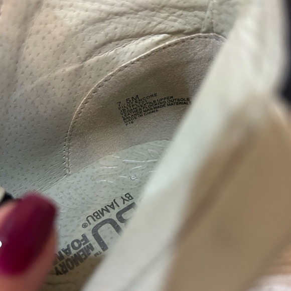 JBU by JAMBU Women’s Pilot Encore Ankle Booties Size 7.5 M - Picture 8 of 8